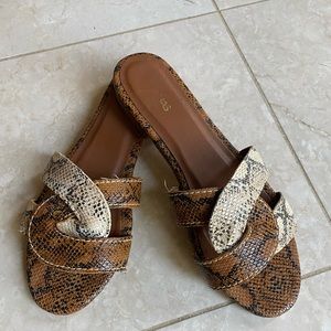 Kaanas 2-tone sandal